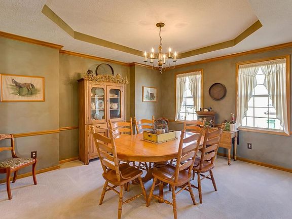 3rd image of 8670 Oakshire Dr NW