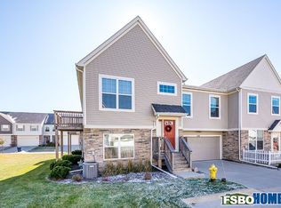 165 80th St UNIT 104, West Des Moines, IA 50266