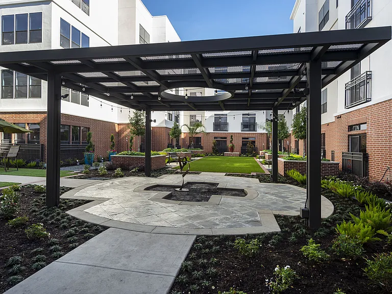 Instrata Upper Kirby — Photo 47