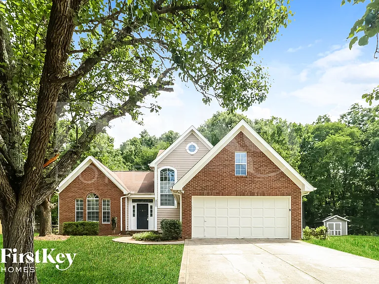 13224 Greycrest Dr — Photo 1