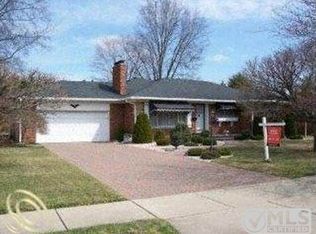 16285 Erin, Fraser, MI