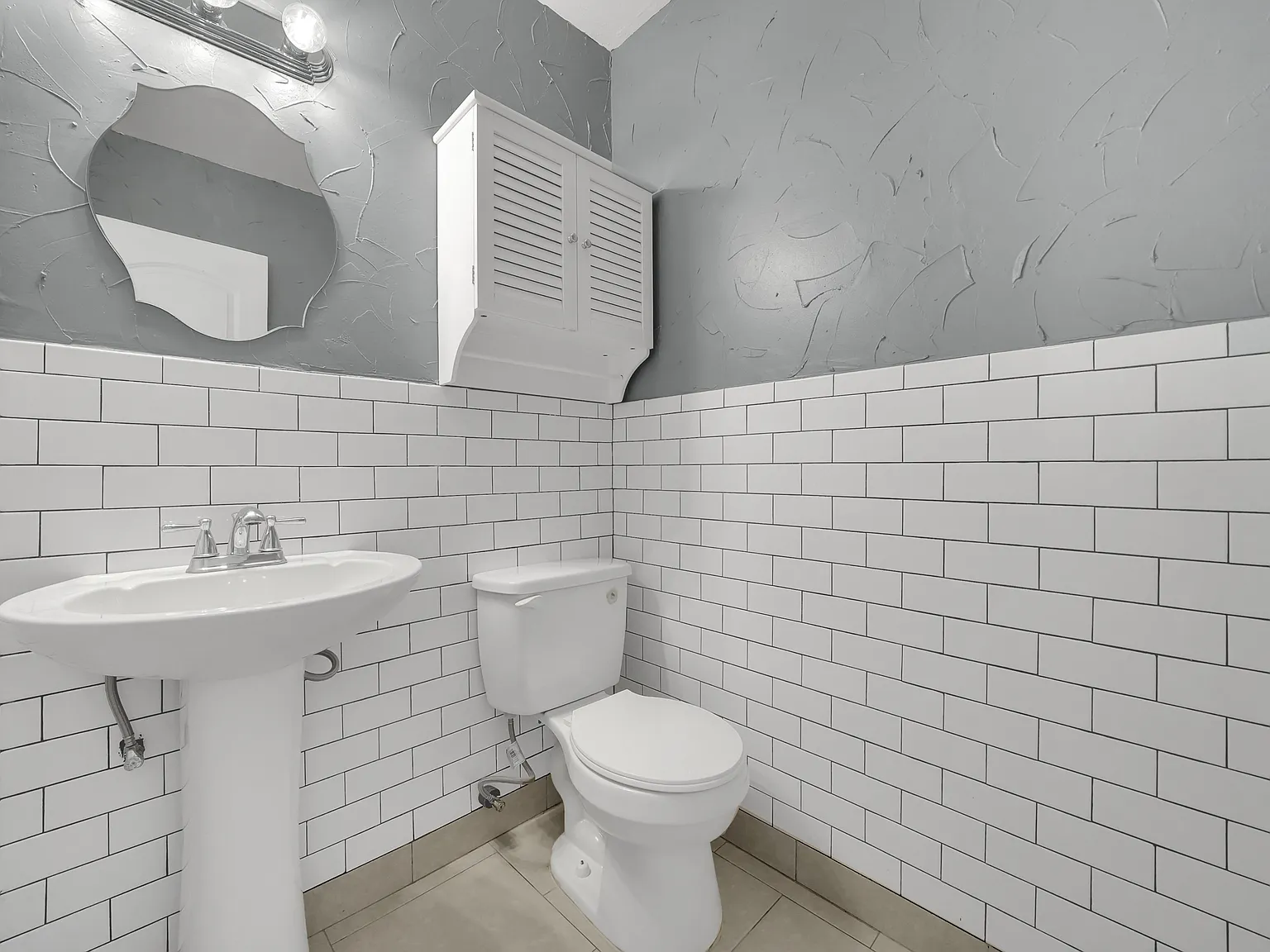 2 bed, 1.5 bath, 1084 sqft, $1,700 — Photo 3