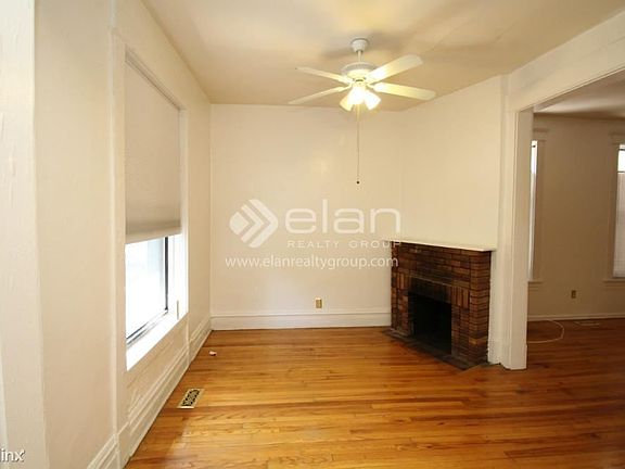 3rd image of 842 W Cornelia Ave #1