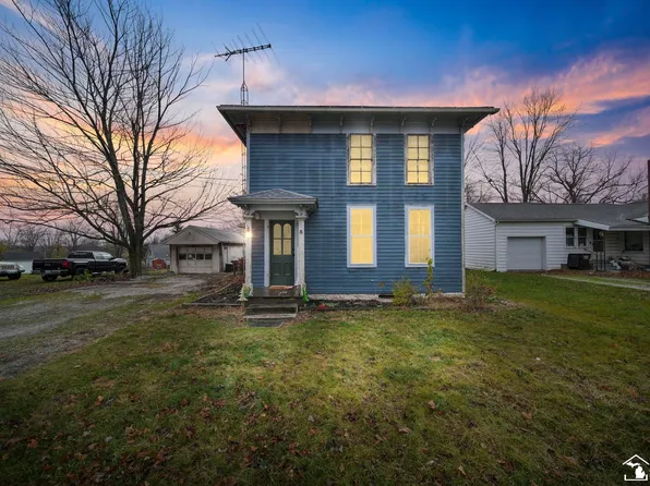 1083 Seneca St, Adrian, MI 49221
