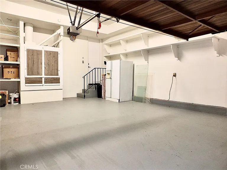 341 S Meadows Ave — Photo 47