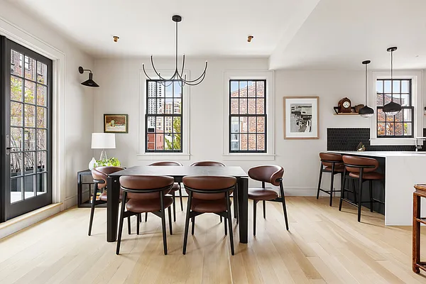 Dining area, photo 1
