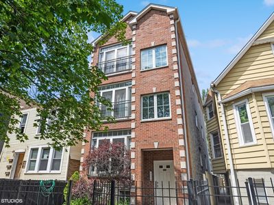 3328 N Drake Ave APT 1, Chicago, IL, 60618