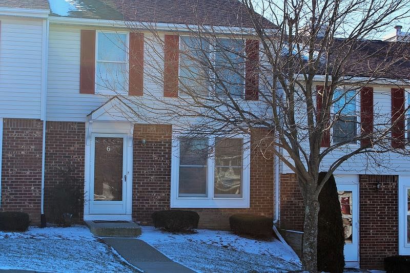 1st image of 6 Liberty Ln #214