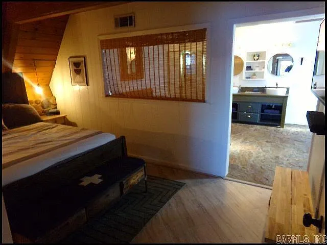 136 Catalina Cir — Photo 7