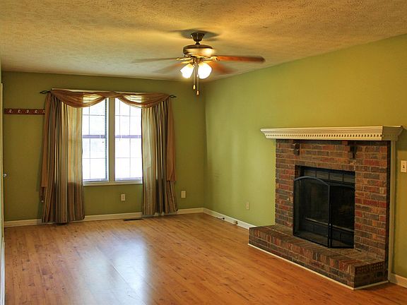 4th image of 1803 Winding Way