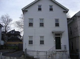 77 Abbott St, Providence, RI 02906