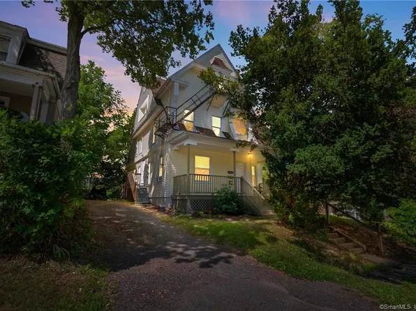 86 Kensington Heights, Meriden, CT 06451