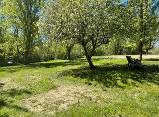 2175 S Blue Creek Rd, Benton Harbor, MI 49022