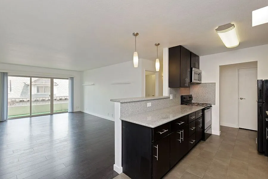 Floor plan 306