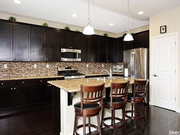 4th image of 9583 Alder Creek Dr