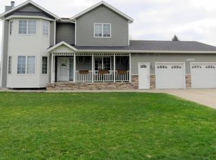 4000 2nd St S, Moorhead, MN 56560