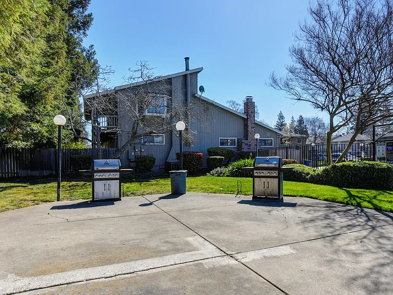 Quail Pointe — Photo 12