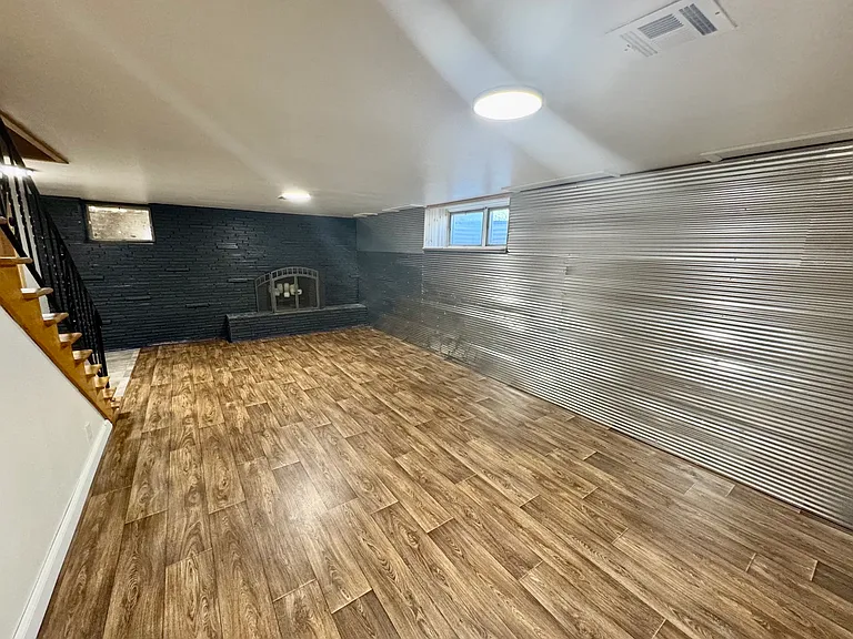 2019 Selkirk Pl — Photo 24