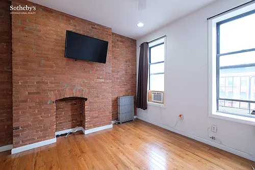 744 9th Ave #5FS Photo 1