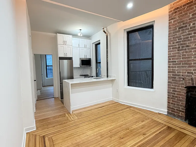 158 W 84th St #3C — Photo 1