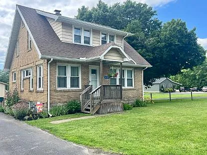 9142 Main St — Photo 2