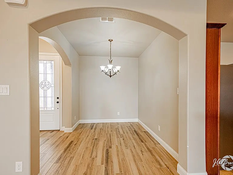 6017 Aurora Way — Photo 5