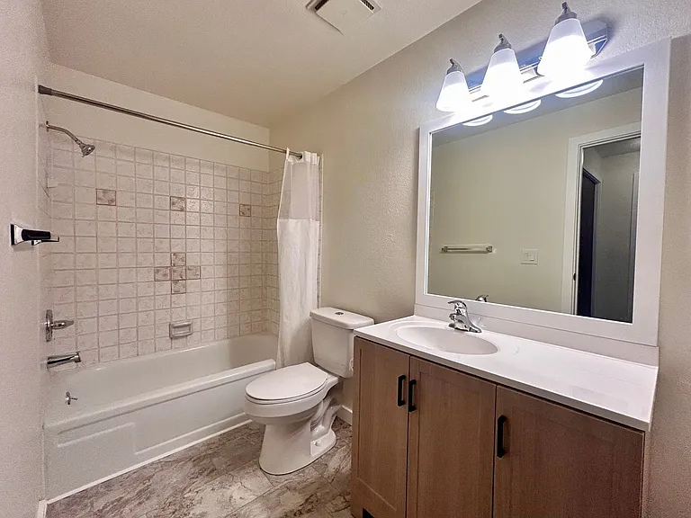 1812 E Mallon Ave #1814 — Photo 8