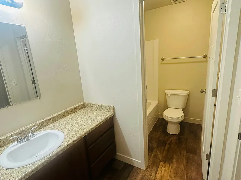 212 N 750th St E #216 — Photo 10
