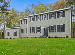 35 Twin Oak Farm Rd, Wallingford, CT 06492