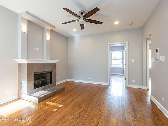 4th image of 1009 N Oakley Blvd APT 1E