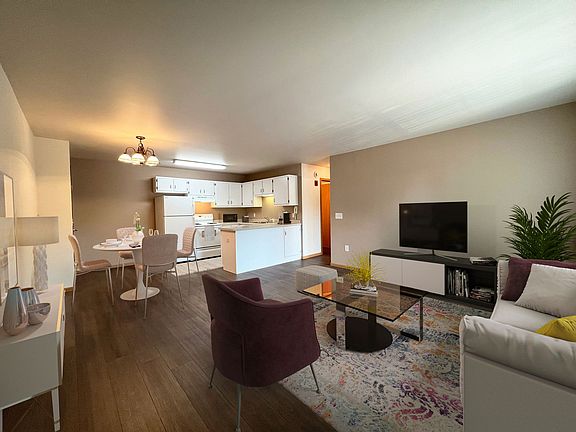 3rd image of 3420 Norton St #202