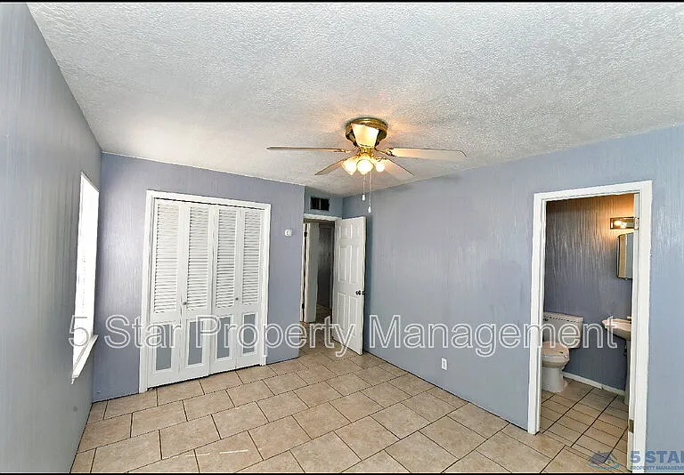 5613 Creston Ave — Photo 26