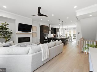 4617 Quinns Mill Way, Chantilly, VA 20151