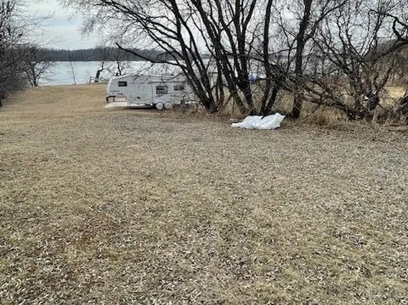 Svend Ln NW, Evansville, MN 56326