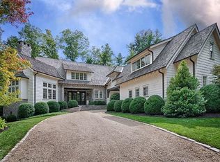14 Niagara Dr, Asheville, NC 28803