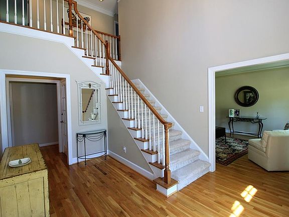 2nd image of 625 Blakenham Ct