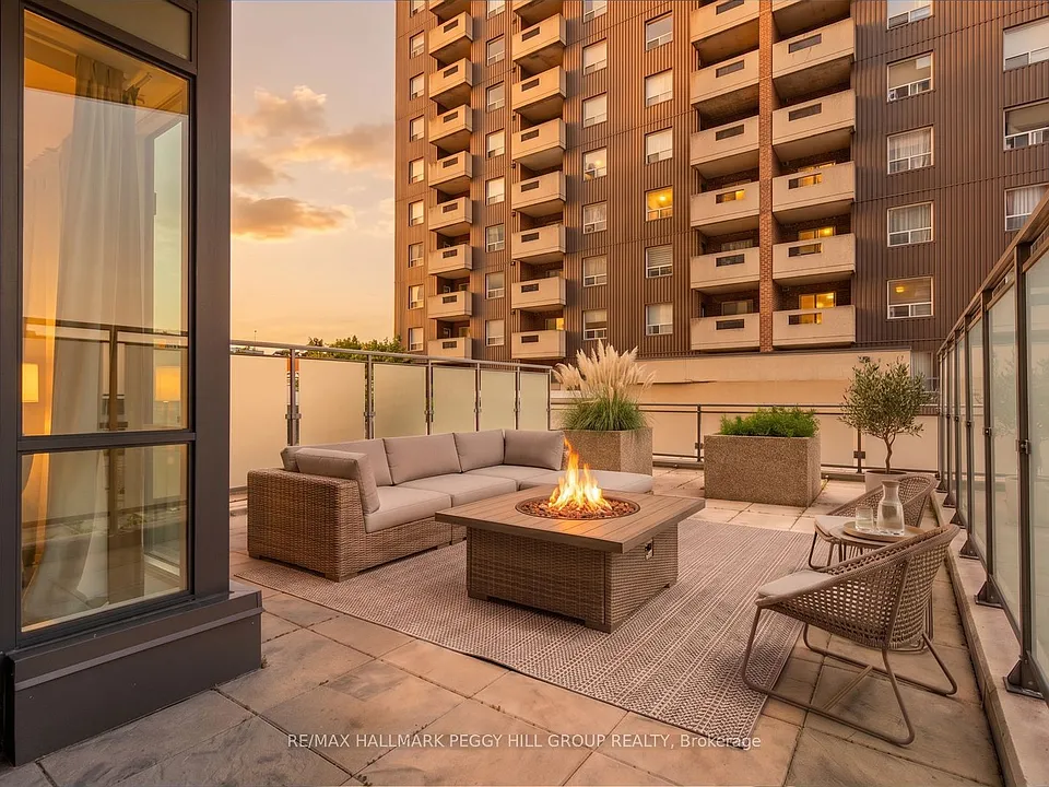 111 Worsley St #309