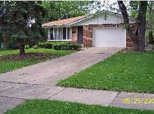 2253 Hutchison Rd, Flossmoor, IL 60422