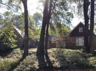 101 Clark Hill Dr, Eufaula, AL 36027