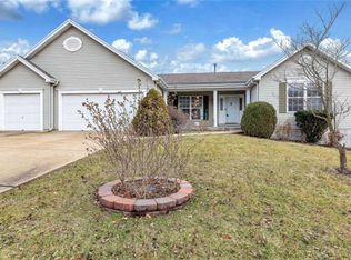 1510 Bent Oak Ridge Dr, Fenton, MO 63026