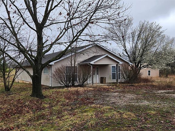 5th image of 66 Honeysuckle Dr