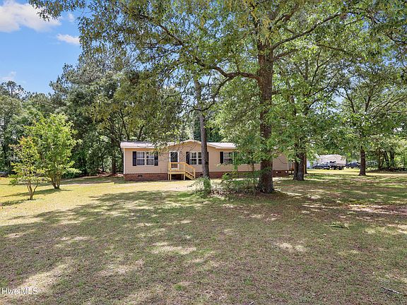 4th image of 210 Chapel Ridge Road
