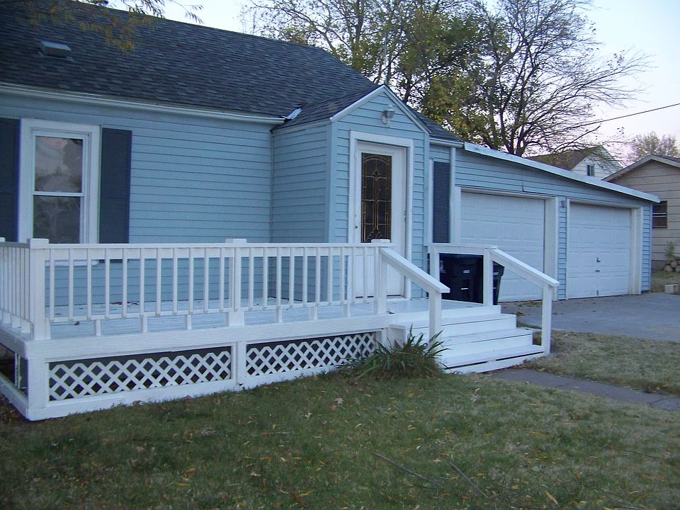 1st image of 1302 W Carr Ave