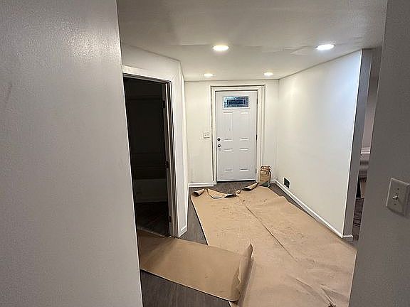 5th image of 205 Olin Ave