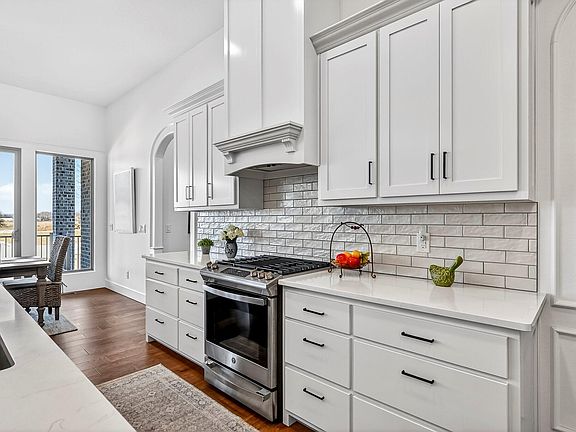 5th image of 4411 E Hidden Oak Street