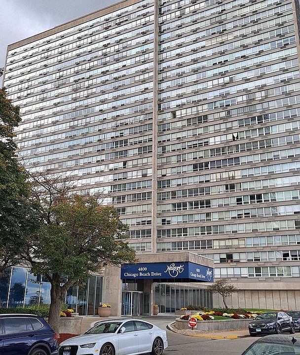 2nd image of 4800 S Chicago Beach Dr APT 315N