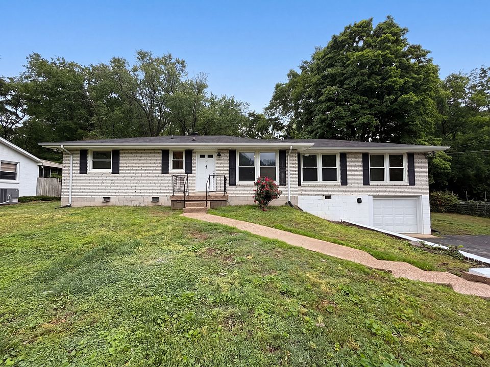 1st image of 724 Woodmere Dr