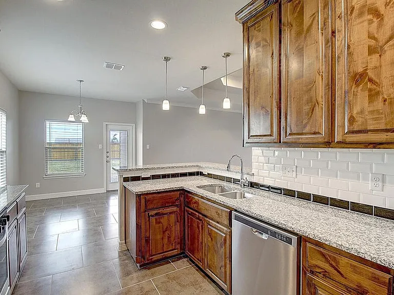 7530 Sable Creek Dr — Photo 53