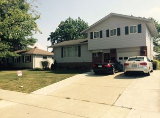 3223 Marda Dr, Parma, OH