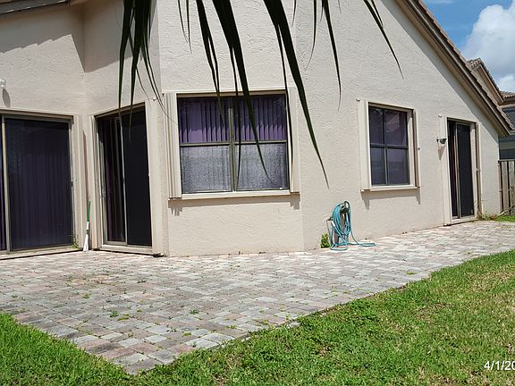 4th image of 1470 NW 104th Ave
